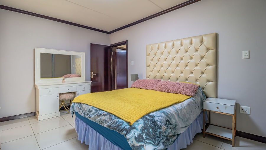 To Let 3 Bedroom Property for Rent in Broadacres Gauteng