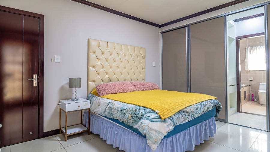 To Let 3 Bedroom Property for Rent in Broadacres Gauteng