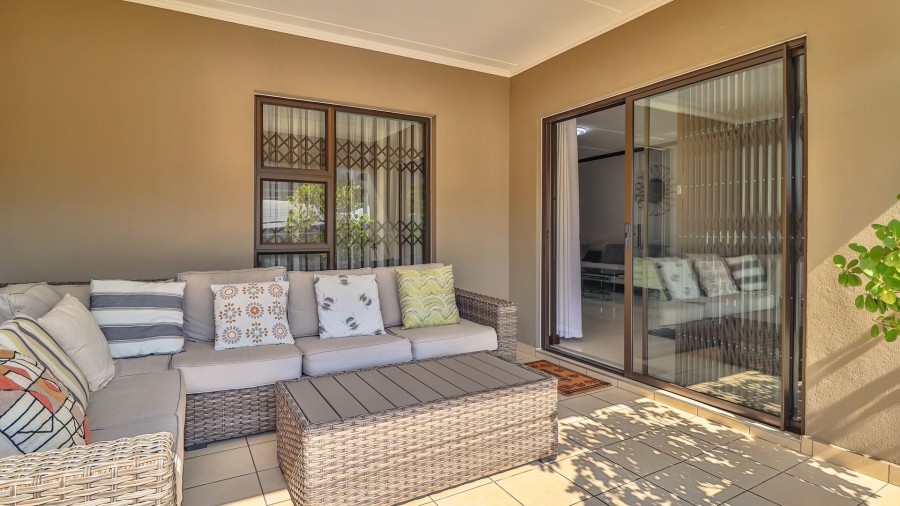 To Let 3 Bedroom Property for Rent in Broadacres Gauteng