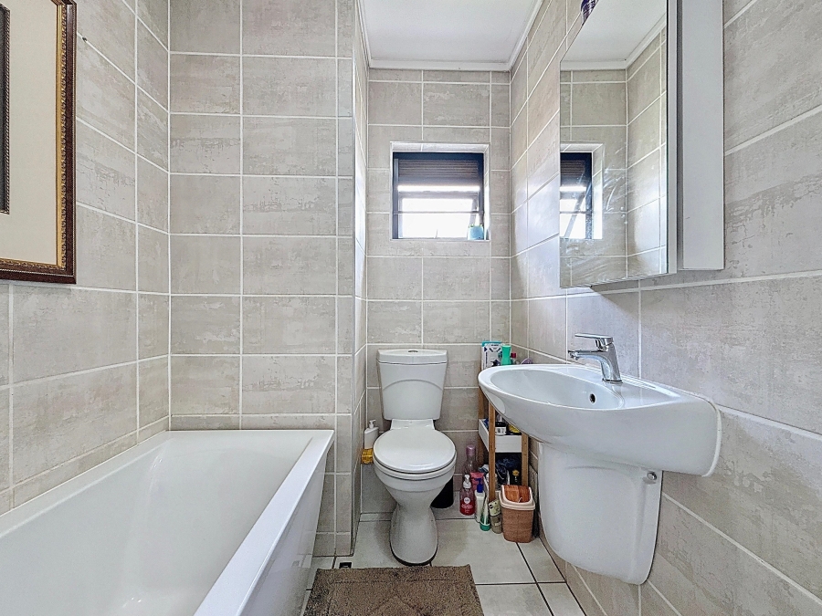 To Let 3 Bedroom Property for Rent in Greencreek Lifestyle Estate Gauteng