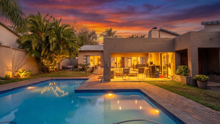 To Let 4 Bedroom Property for Rent in Fourways Gardens Gauteng