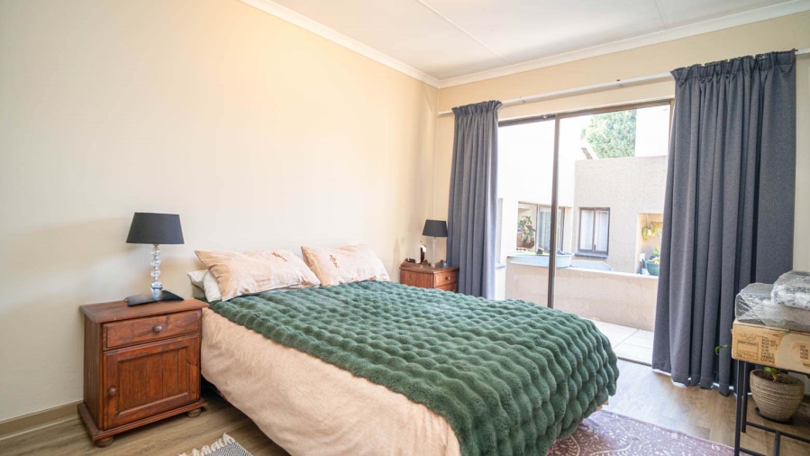To Let 4 Bedroom Property for Rent in Fourways Gardens Gauteng