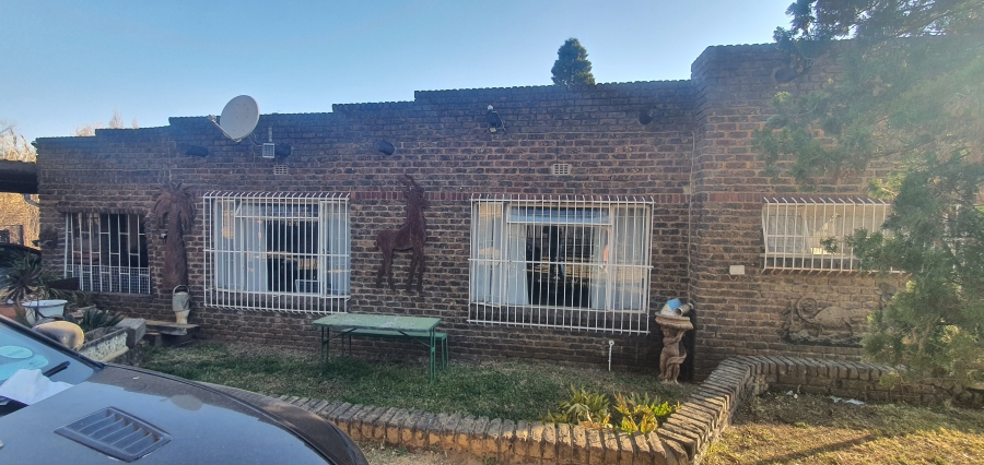 4 Bedroom Property for Sale in Rensburg Gauteng
