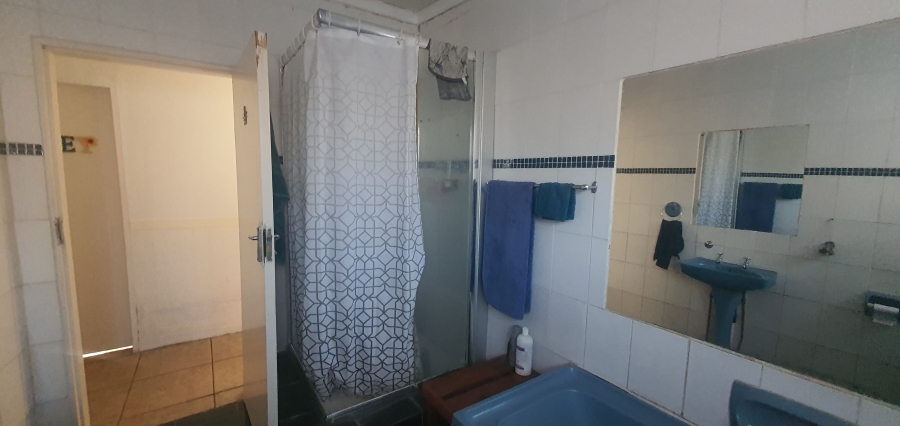 4 Bedroom Property for Sale in Rensburg Gauteng