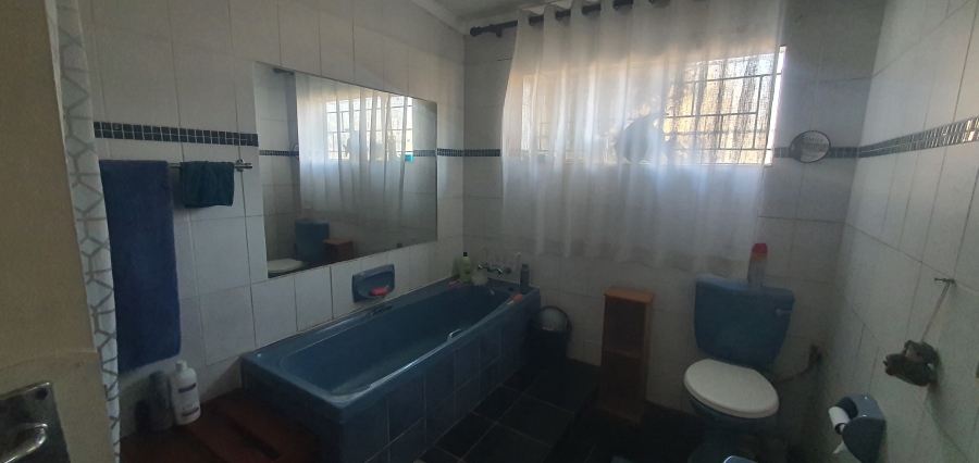 4 Bedroom Property for Sale in Rensburg Gauteng