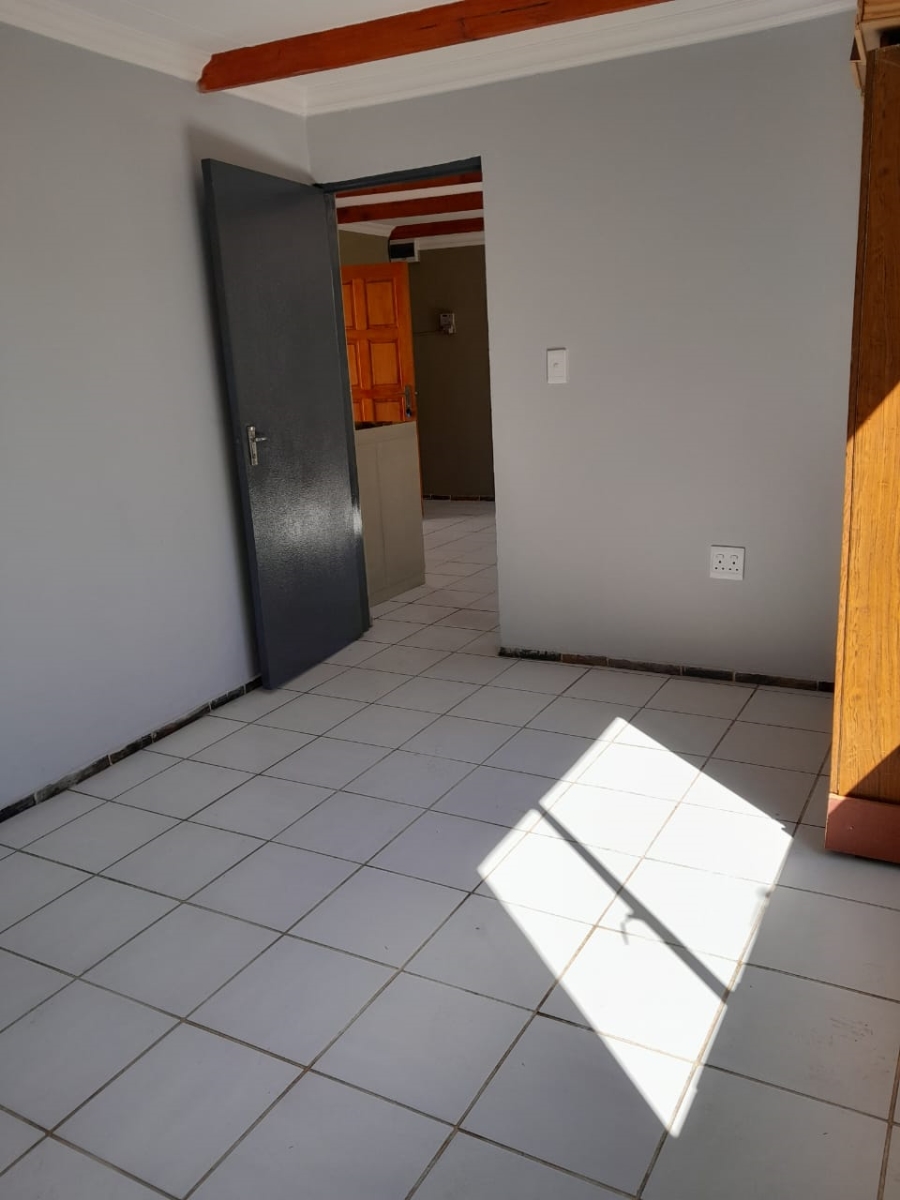 To Let 1 Bedroom Property for Rent in Brenthurst Gauteng