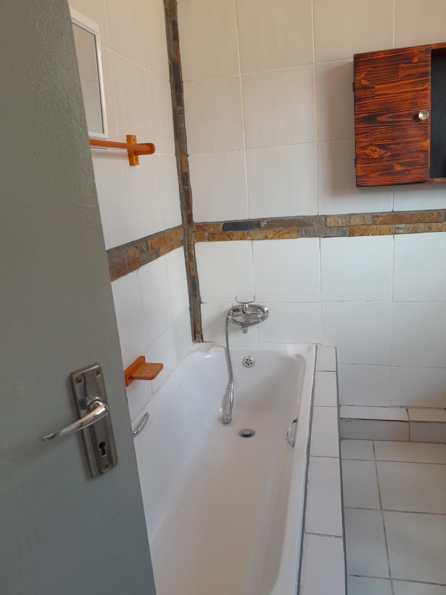 To Let 1 Bedroom Property for Rent in Brenthurst Gauteng
