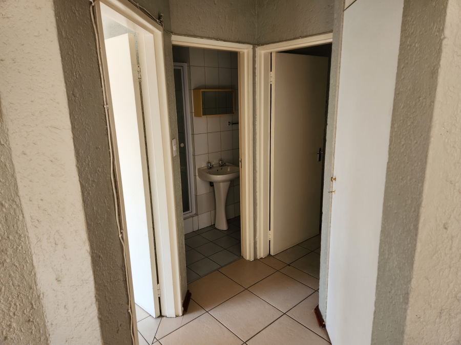 2 Bedroom Property for Sale in Morningside Gauteng