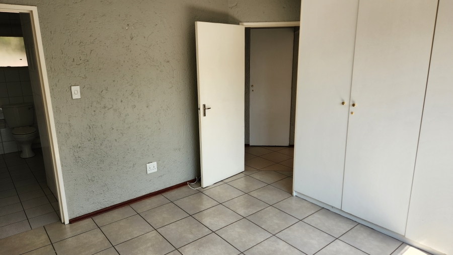 2 Bedroom Property for Sale in Morningside Gauteng