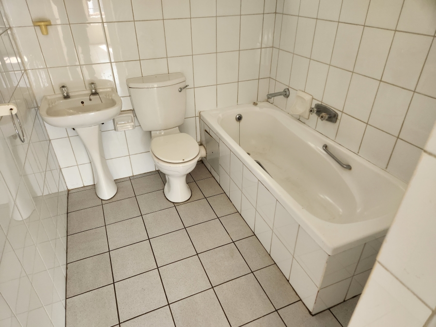 2 Bedroom Property for Sale in Morningside Gauteng