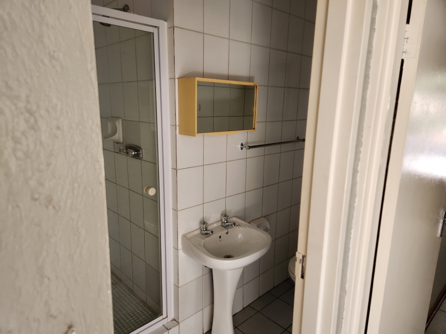 2 Bedroom Property for Sale in Morningside Gauteng