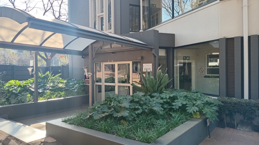 1 Bedroom Property for Sale in Illovo Gauteng