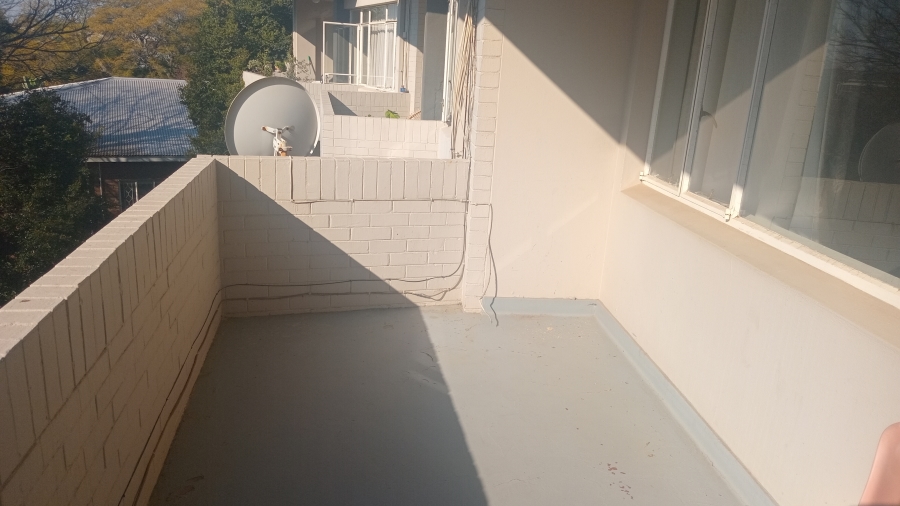 1 Bedroom Property for Sale in Illovo Gauteng