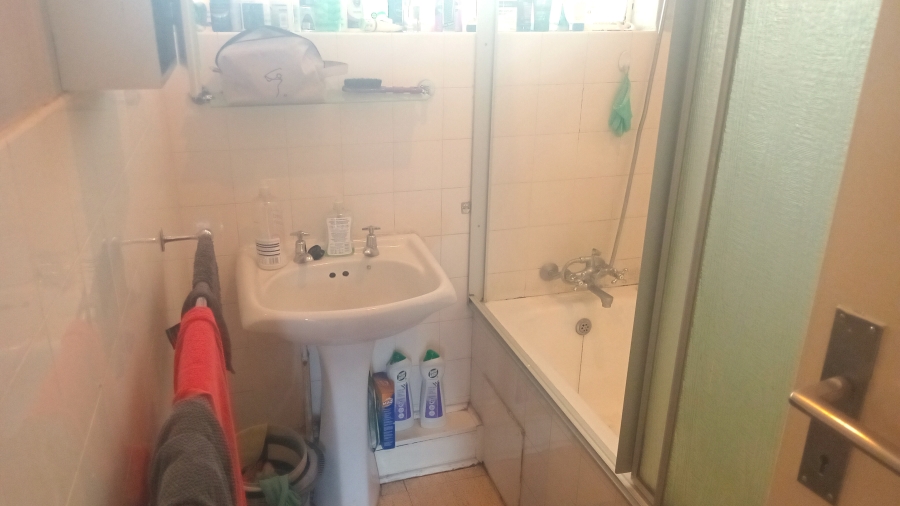 1 Bedroom Property for Sale in Illovo Gauteng