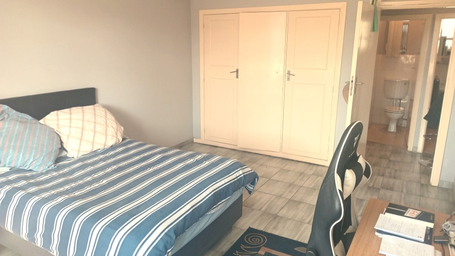 1 Bedroom Property for Sale in Illovo Gauteng