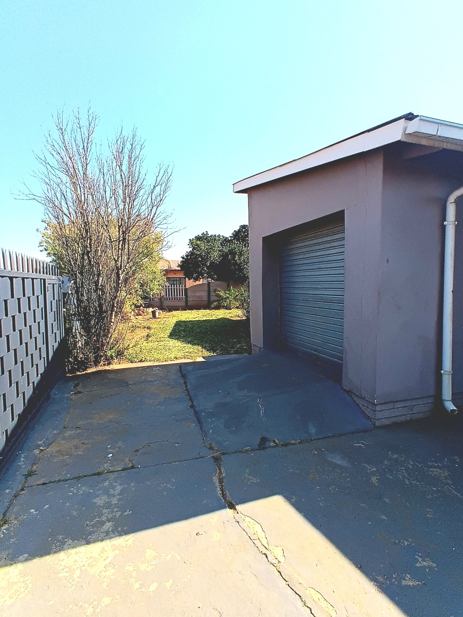 3 Bedroom Property for Sale in Fochville Gauteng