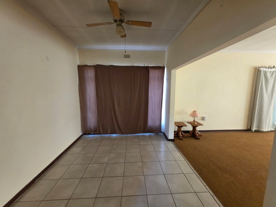 3 Bedroom Property for Sale in Flora Gardens Gauteng