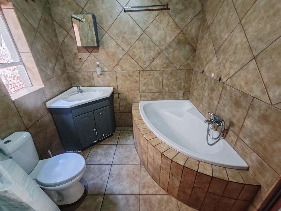 1 Bedroom Property for Sale in Brakpan Central Gauteng
