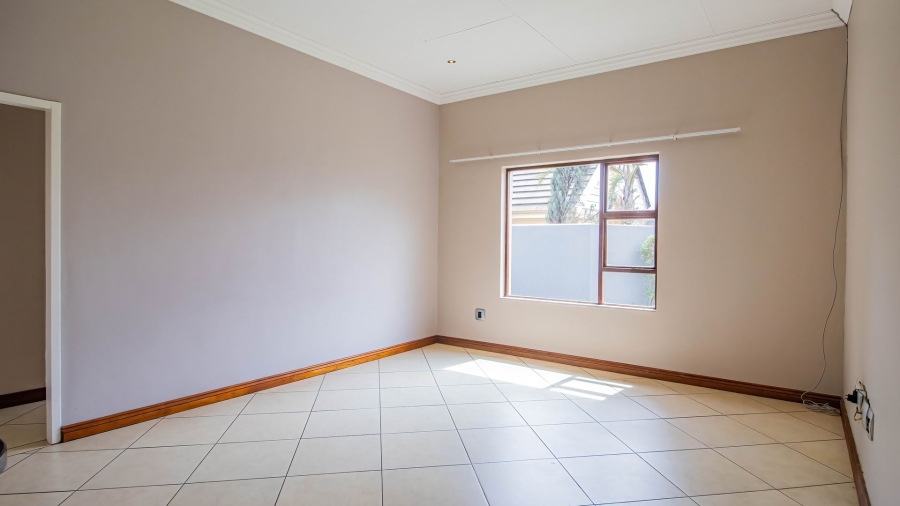 To Let 3 Bedroom Property for Rent in Rietvlei Heights Country Estate Gauteng