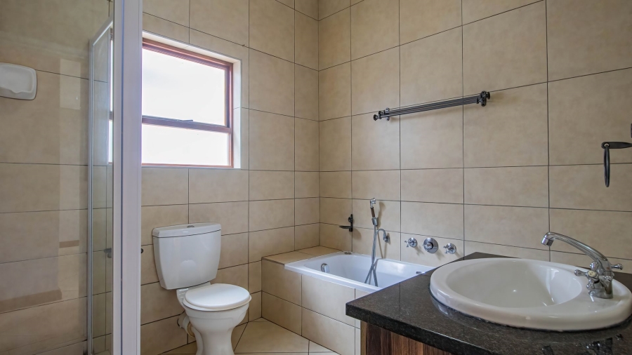 To Let 3 Bedroom Property for Rent in Rietvlei Heights Country Estate Gauteng