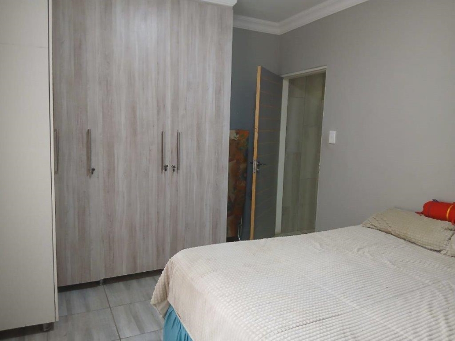 3 Bedroom Property for Sale in Mountain View Gauteng