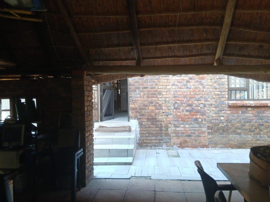 3 Bedroom Property for Sale in Mountain View Gauteng