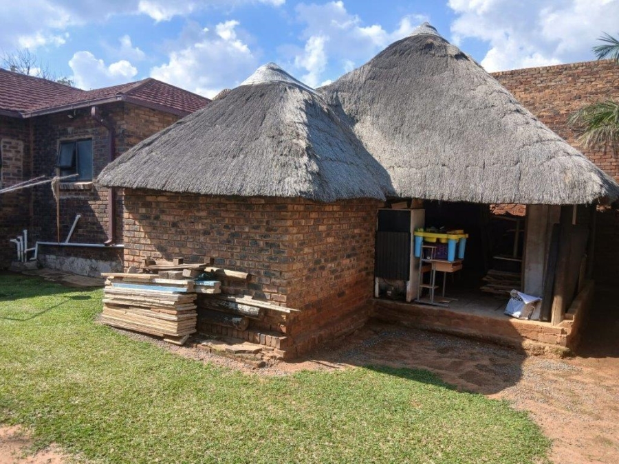 3 Bedroom Property for Sale in Mountain View Gauteng