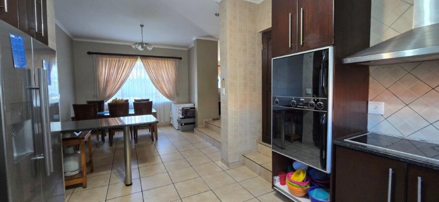 4 Bedroom Property for Sale in Amberfield Gauteng