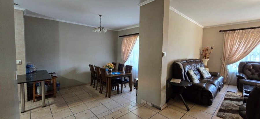 4 Bedroom Property for Sale in Amberfield Gauteng