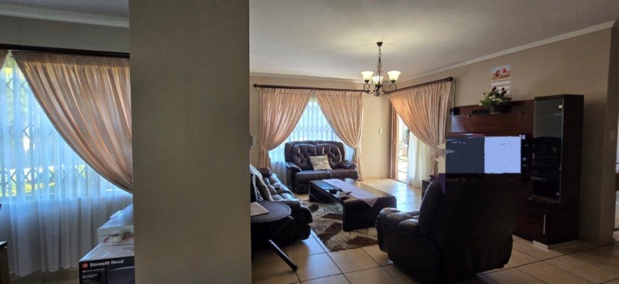 4 Bedroom Property for Sale in Amberfield Gauteng