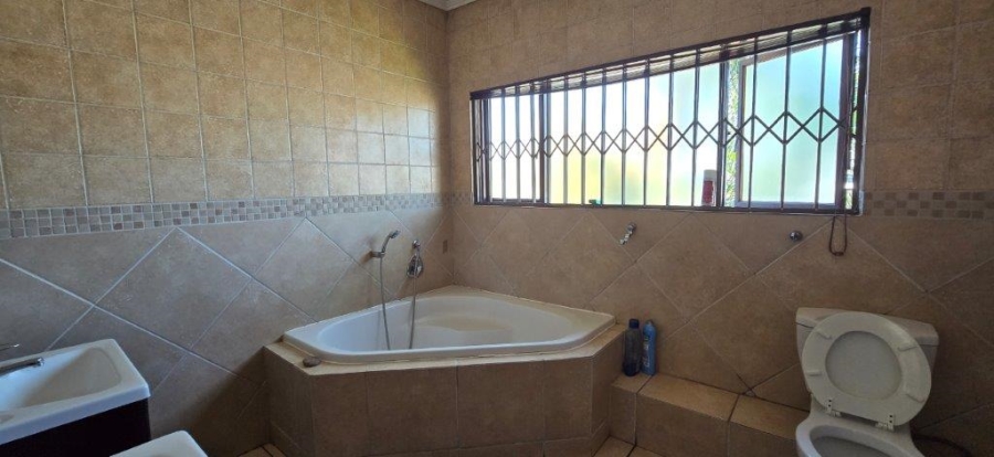 4 Bedroom Property for Sale in Amberfield Gauteng