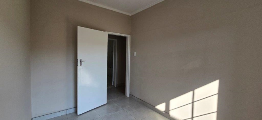 5 Bedroom Property for Sale in Proclamation Hill Gauteng