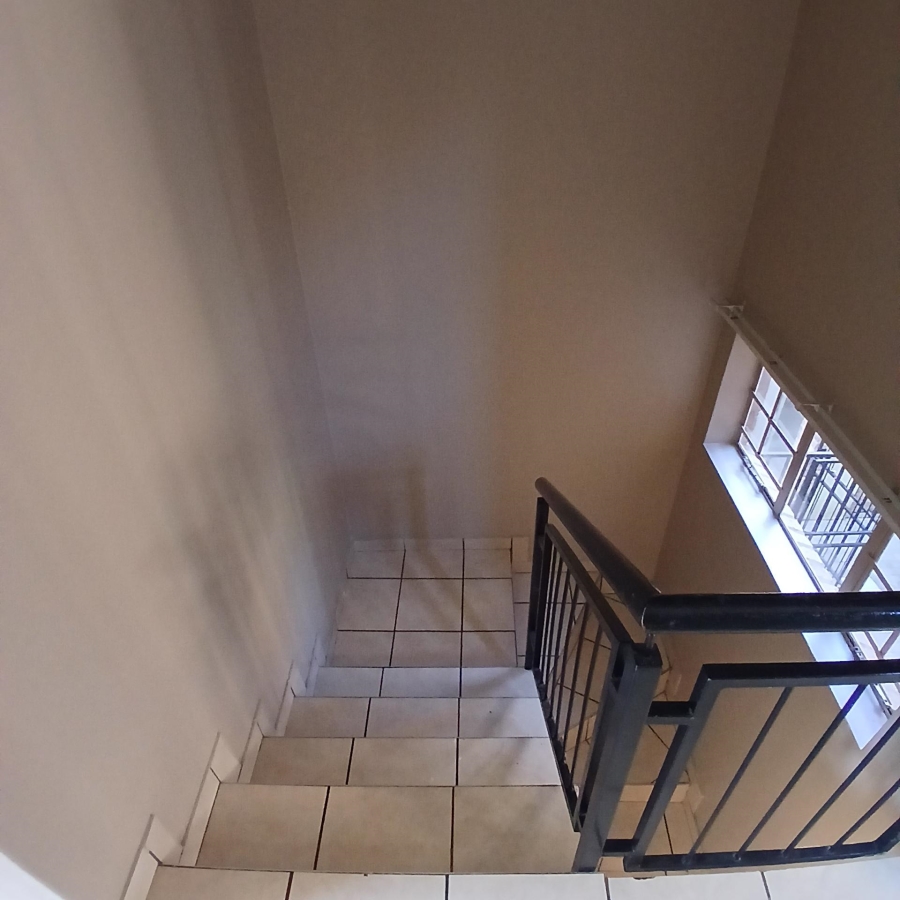To Let 4 Bedroom Property for Rent in Theresa Park Gauteng
