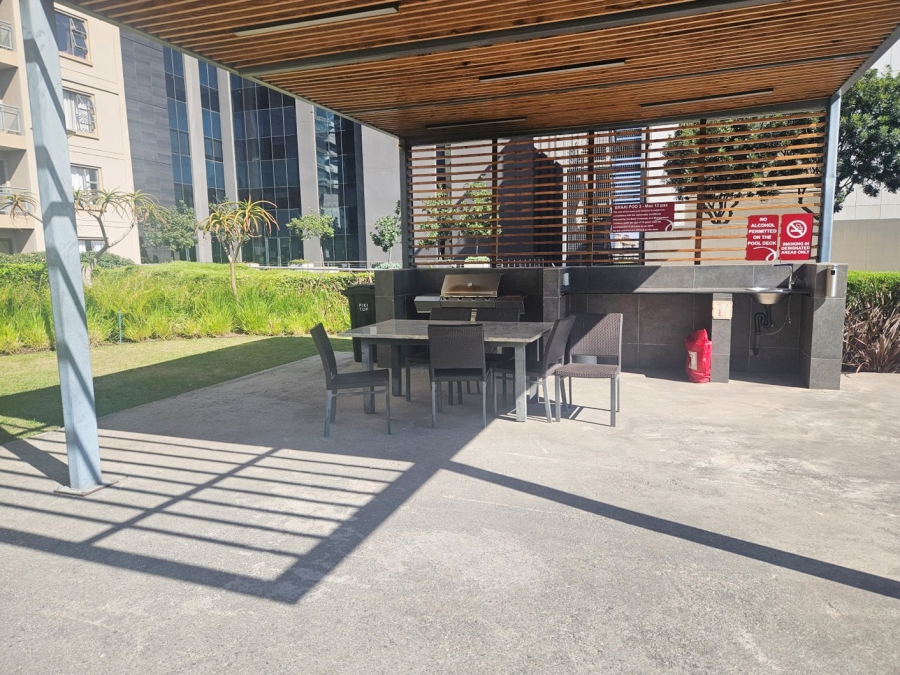 To Let 1 Bedroom Property for Rent in Sandown Gauteng