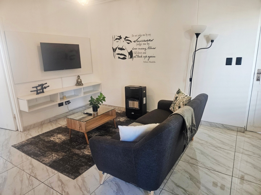 To Let 1 Bedroom Property for Rent in Sandown Gauteng