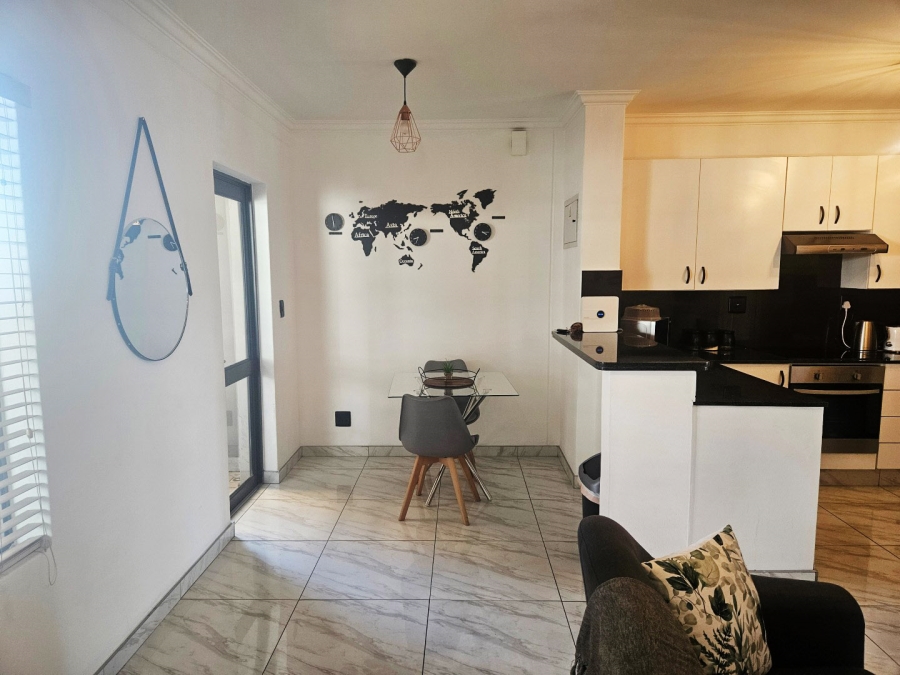 To Let 1 Bedroom Property for Rent in Sandown Gauteng