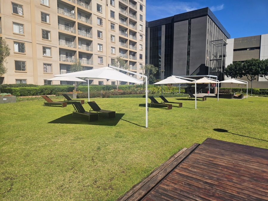 To Let 1 Bedroom Property for Rent in Sandown Gauteng