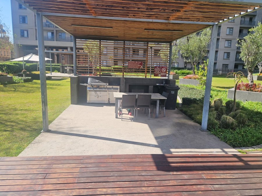 To Let 1 Bedroom Property for Rent in Sandown Gauteng