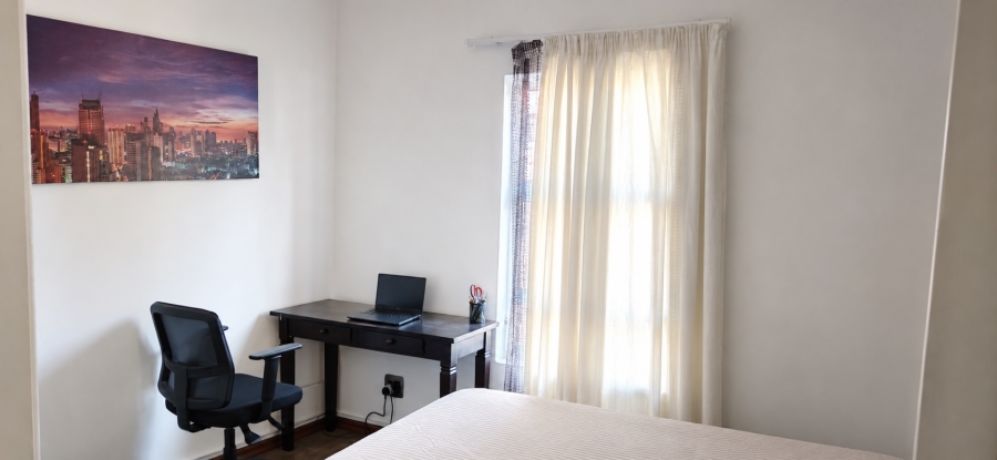2 Bedroom Property for Sale in Saxonwold Gauteng
