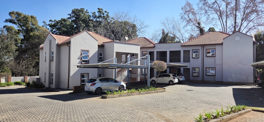 2 Bedroom Property for Sale in Saxonwold Gauteng