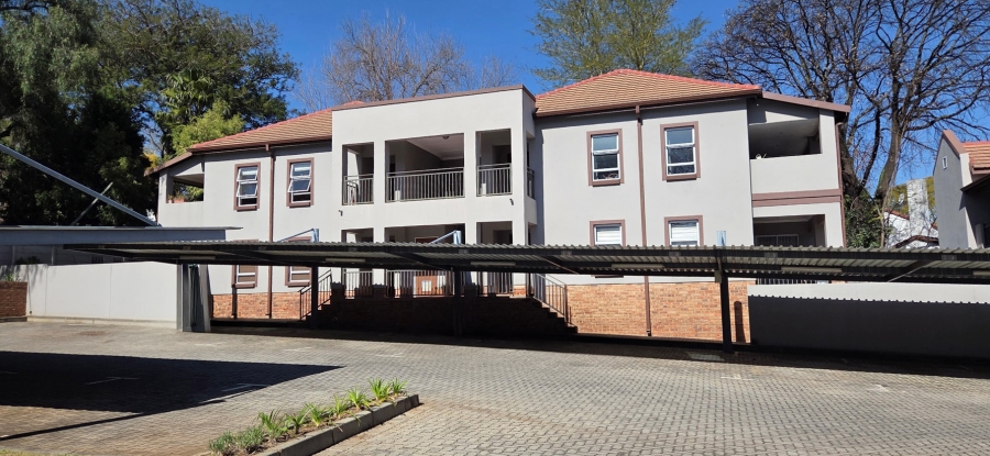 2 Bedroom Property for Sale in Saxonwold Gauteng