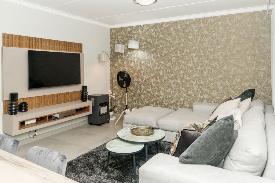 2 Bedroom Property for Sale in Carlswald Gauteng