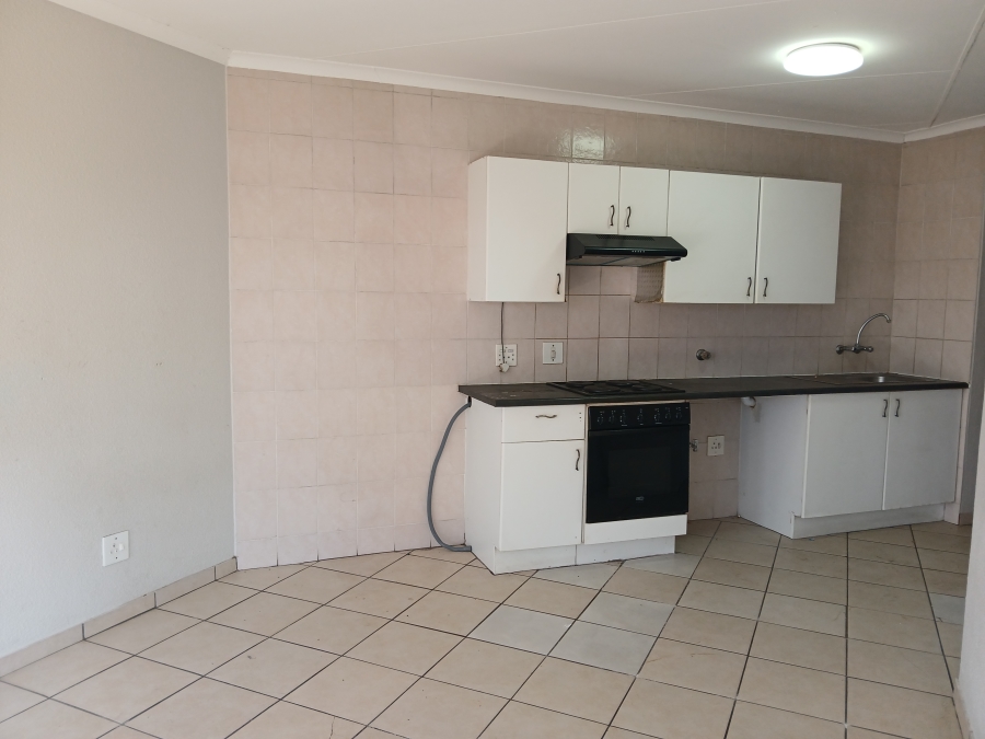 To Let 2 Bedroom Property for Rent in Randpark Ridge Gauteng