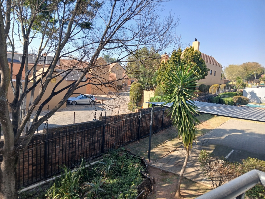 To Let 2 Bedroom Property for Rent in Randpark Ridge Gauteng