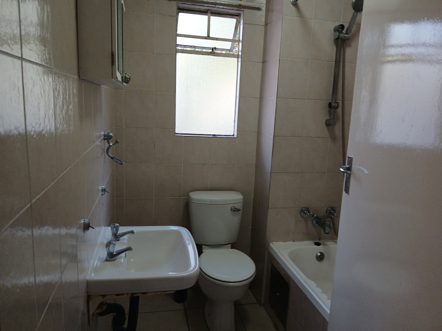 To Let 2 Bedroom Property for Rent in Randpark Ridge Gauteng