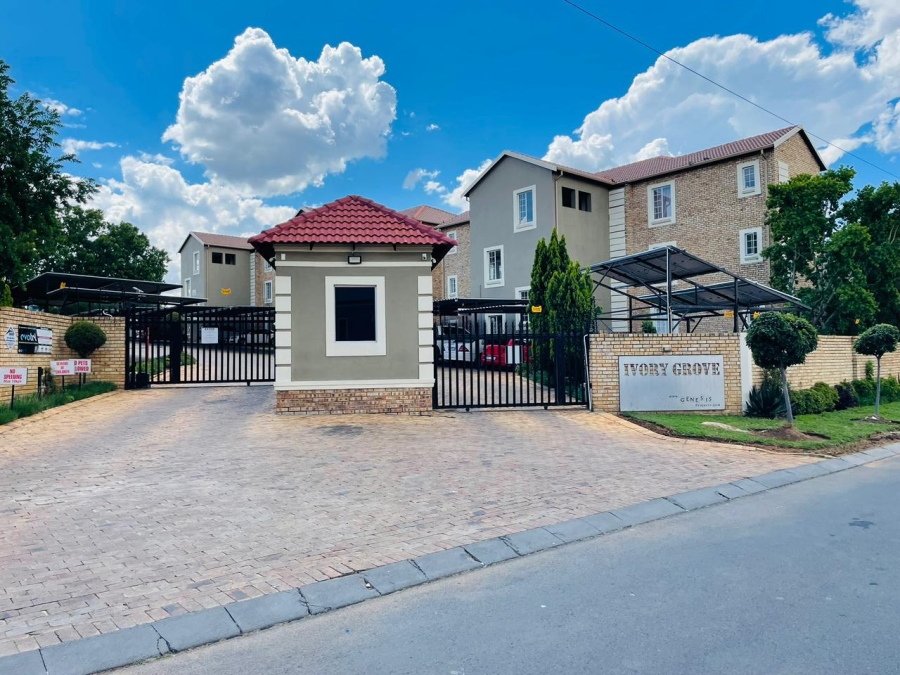 2 Bedroom Property for Sale in North Riding Gauteng