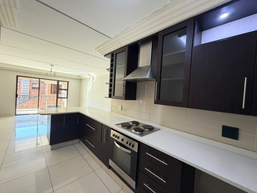 To Let 2 Bedroom Property for Rent in Ravenswood Gauteng