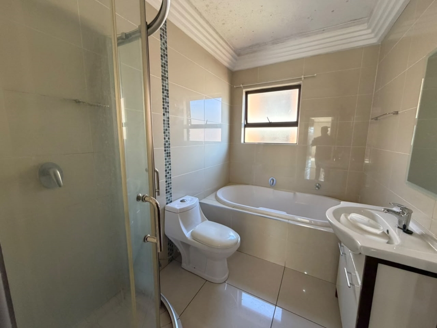 To Let 2 Bedroom Property for Rent in Ravenswood Gauteng