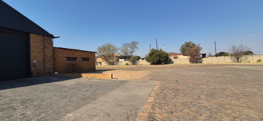 Commercial Property for Sale in Aureus Gauteng