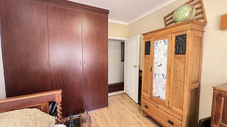 5 Bedroom Property for Sale in Roodekrans Gauteng